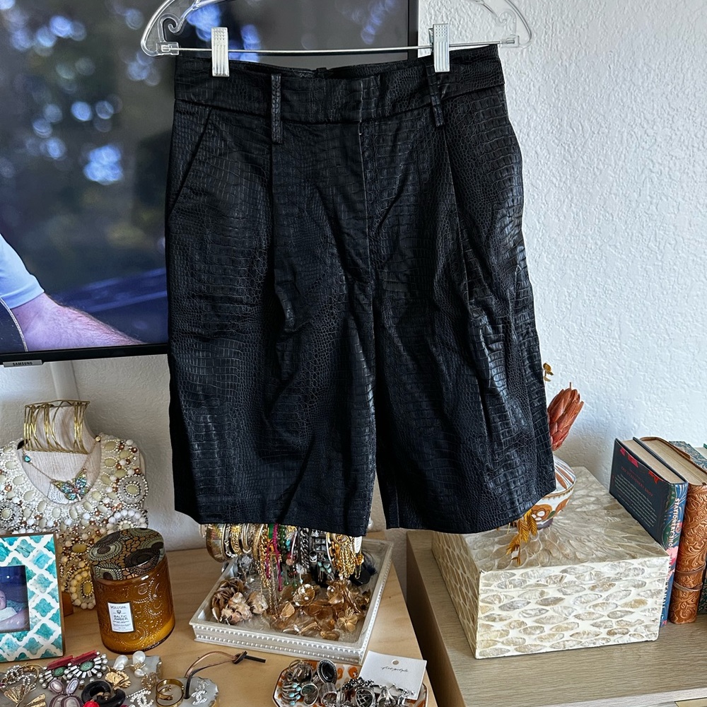 Favorite Daughter Croc Bermuda Black Shorts